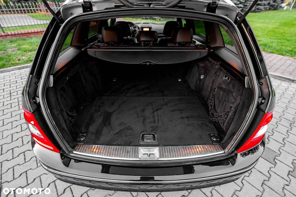 Mercedes-Benz Klasa C 200 7G-TRONIC Avantgarde Edition - 19