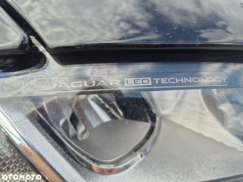 Jaguar XF 20d Prestige - 10