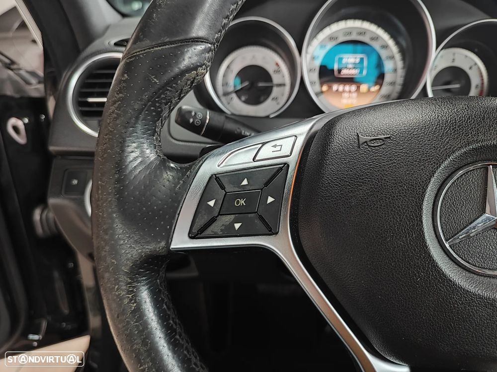 Mercedes-Benz C 220 CDI DPF BlueEFFICIENCY 7G-TRONIC Avantgarde Edition - 29