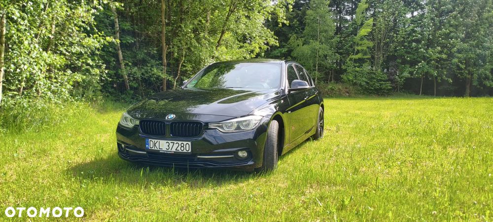 BMW Seria 3 320d Sport Line - 2