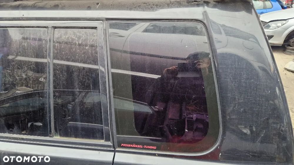MITSUBISHI PAJERO PINI SZYBA KAROSERYJNA LEWY TYŁ - 1