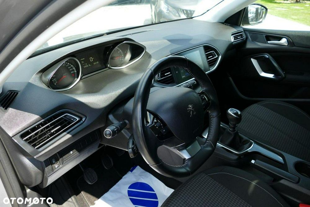 Peugeot 308 PureTech 130 Allure Pack - 22