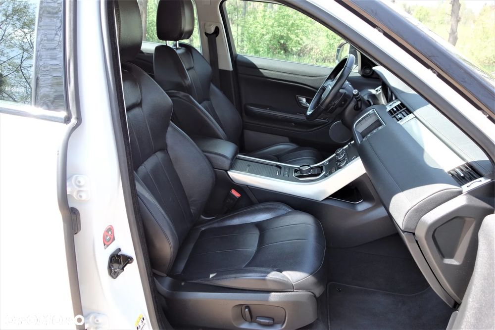 Land Rover Range Rover Evoque - 25