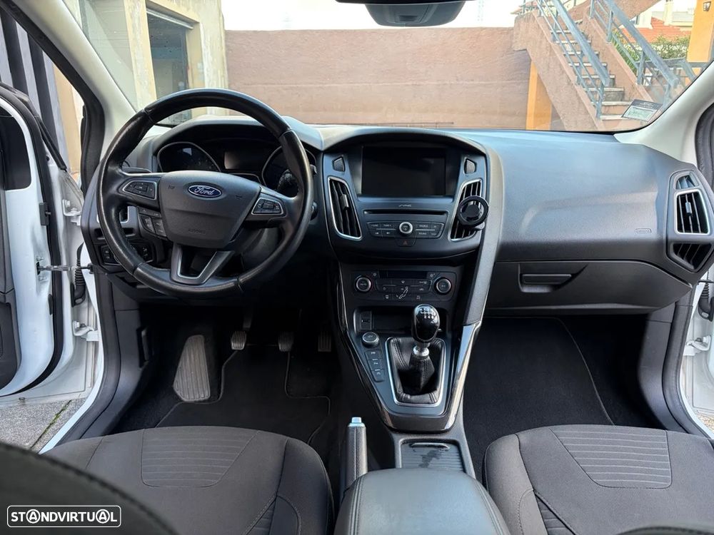Ford Focus SW 1.5 TDCi Titanium - 26