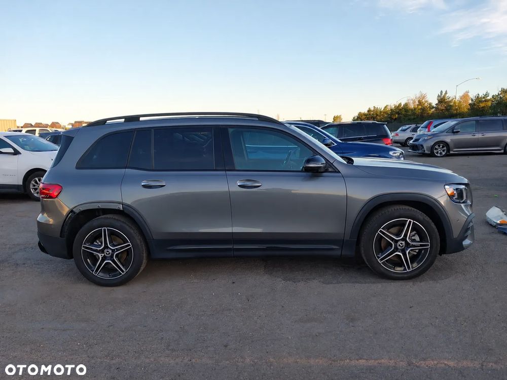 Mercedes-Benz GLB 250 4Matic 8G-DCT AMG Line - 5