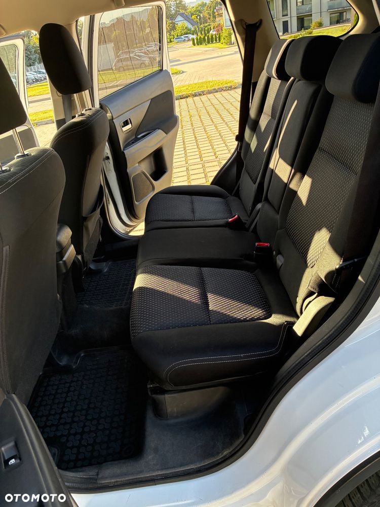 Mitsubishi Outlander 2.0 Intense 4WD CVT - 11