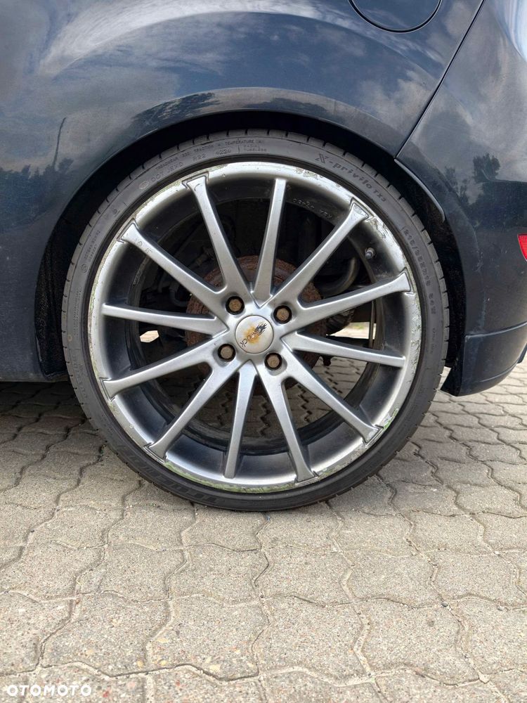 Ford Fiesta - 11