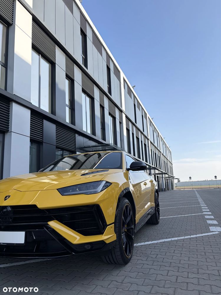Lamborghini Urus - 5