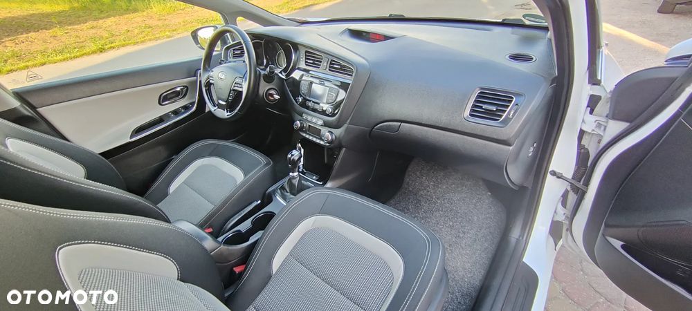 Kia Ceed 1.6 CRDi Spirit - 5