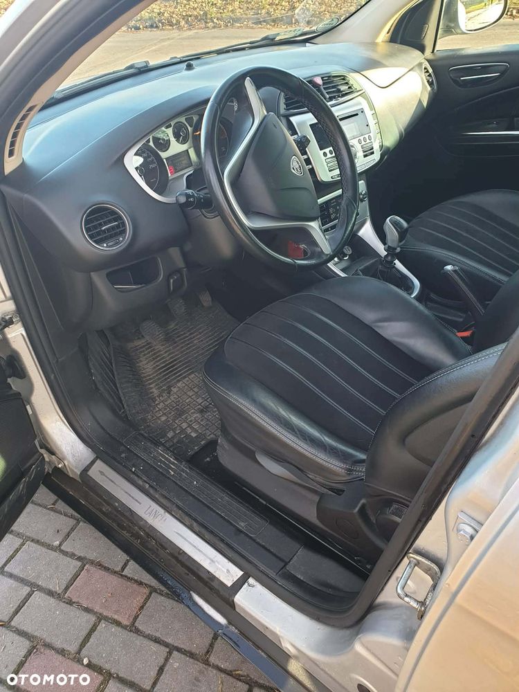 Lancia Delta - 8
