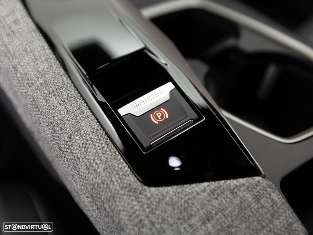 Peugeot E-3008 73 kWh Allure - 19