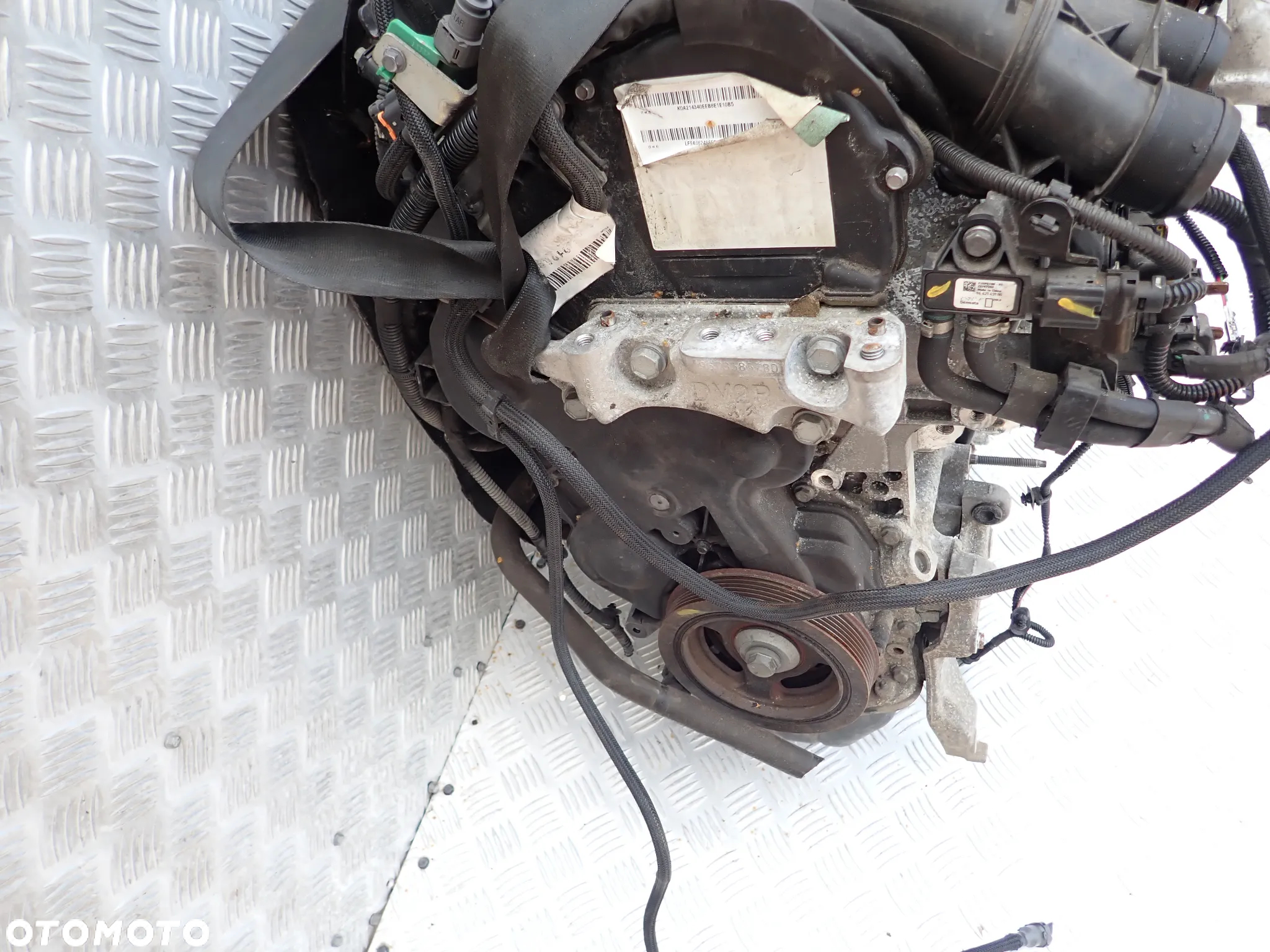 SILNIK  PEUGEOT CITROEN FORD 1.6 E-HDI 9H06 BOSCH WTRYSKI - 5