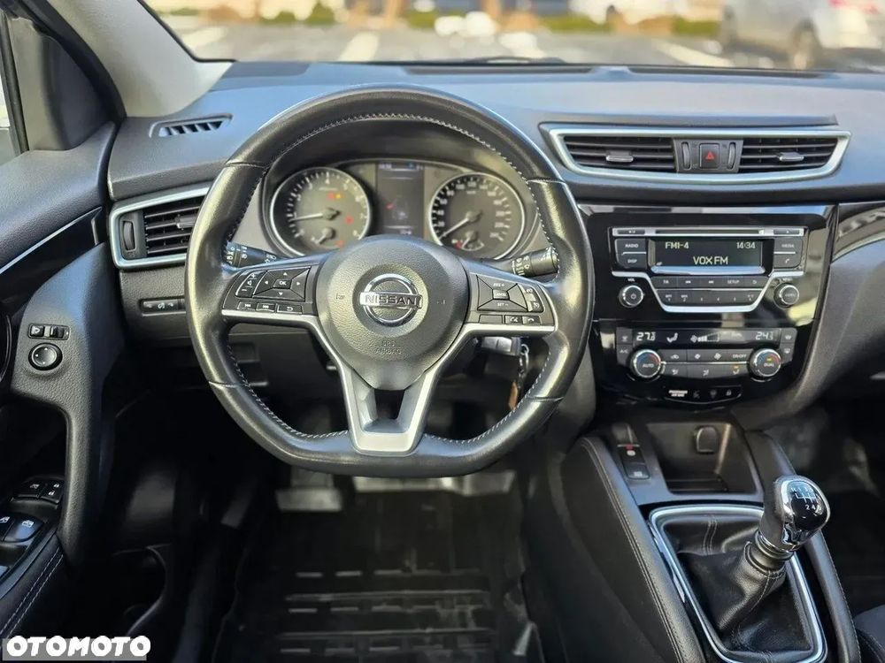 Nissan Qashqai 1.2 DIG-T Tekna EU6 - 10
