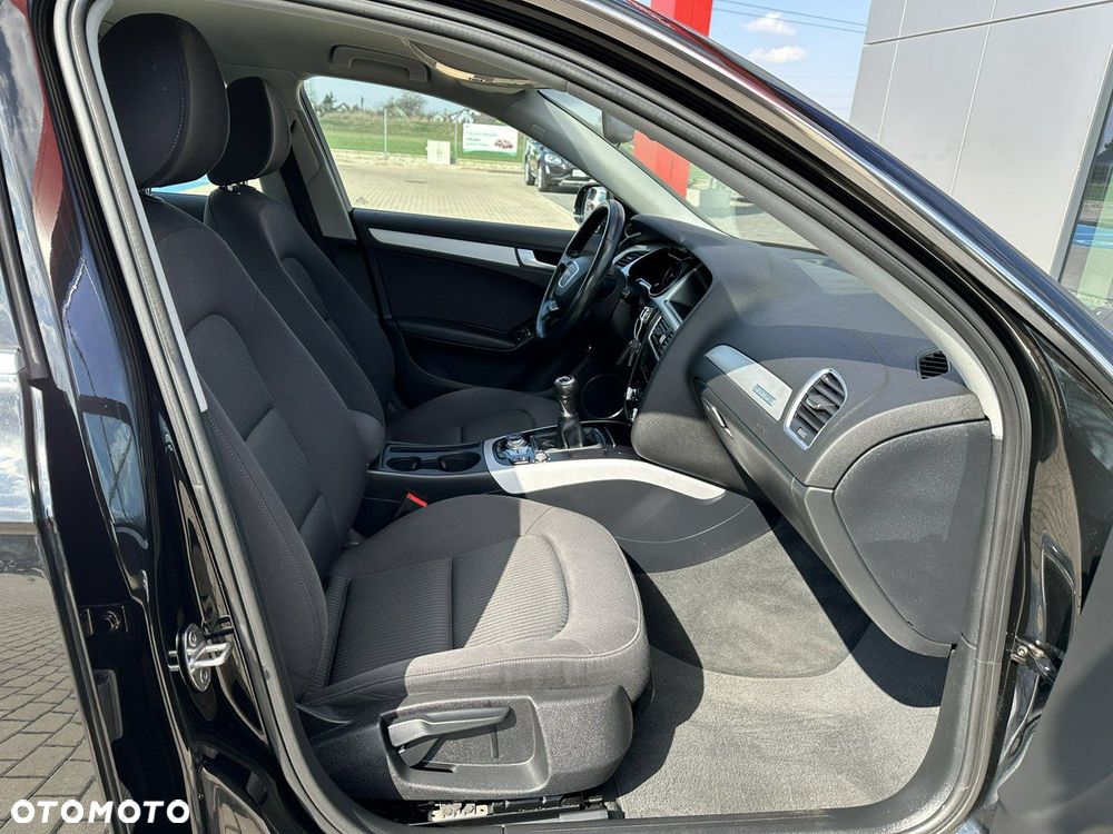 Audi A4 Limousine 1.8 TFSI quattro Attraction - 16