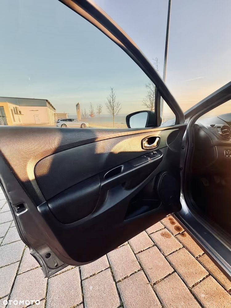 Renault Clio 1.5 dCi Energy Life - 21