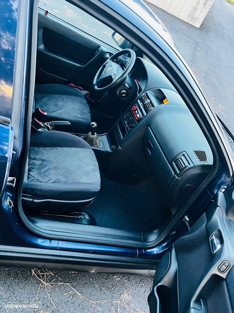 Opel Astra 1.4 Club - 9