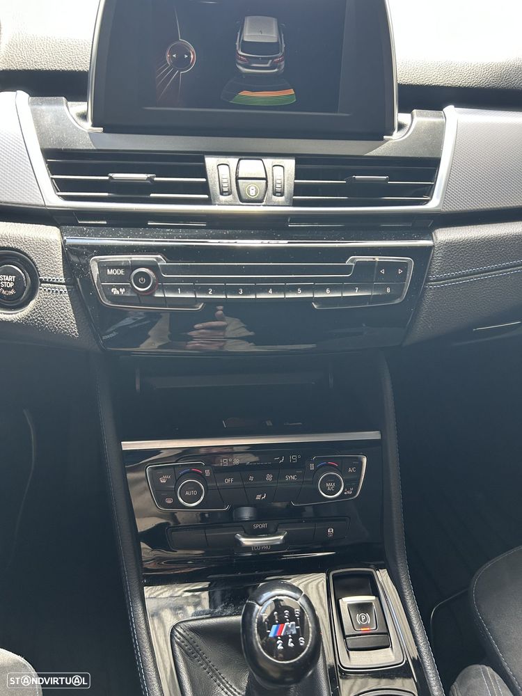 BMW 216 Active Tourer d Pack M - 12