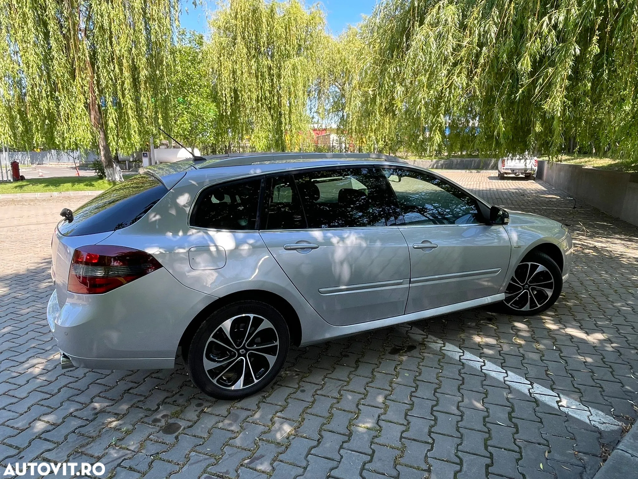 Renault Laguna - 5