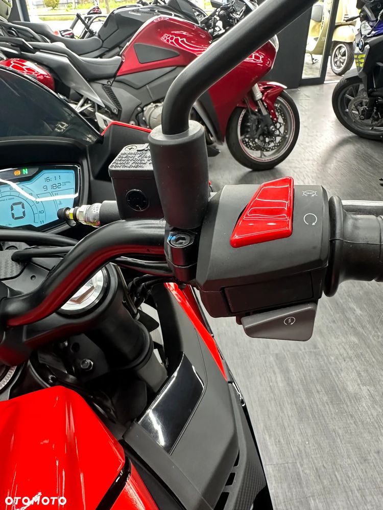 Aprilia Tuono - 7