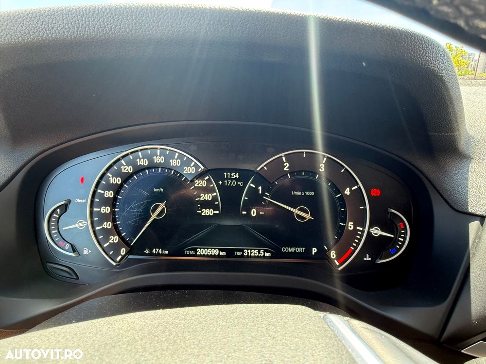 BMW X3 xDrive20d AT Advantage - 12