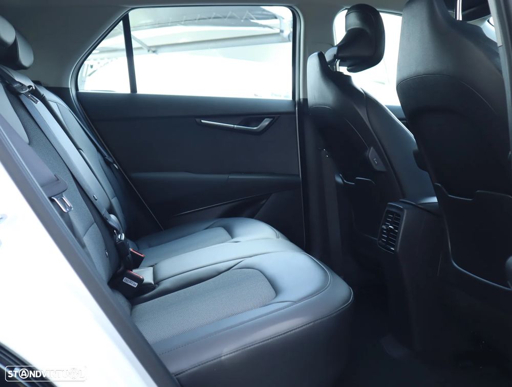 Kia e-Niro Vision - 22