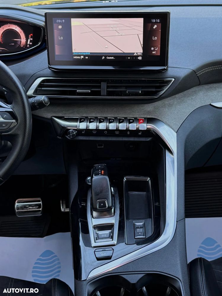 Peugeot 3008 1.6 PureTech S&S EAT8 GT - 8