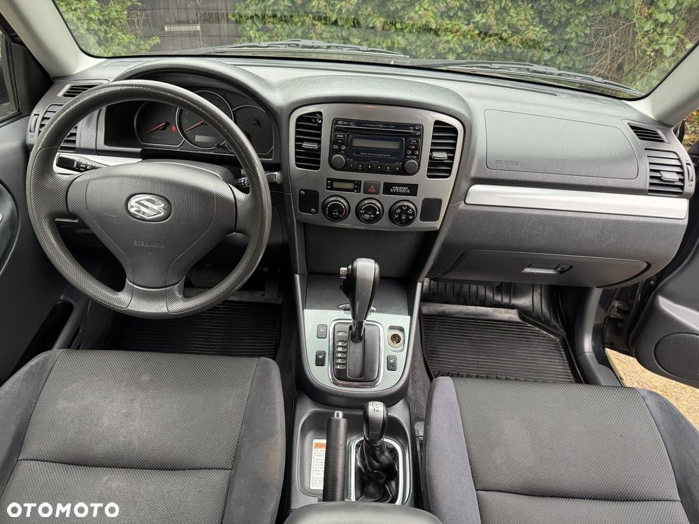 Suzuki Grand Vitara V6-2.5 Comfort - 5