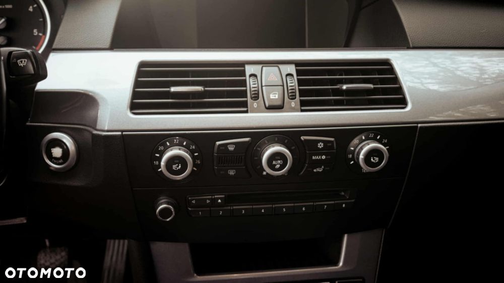 BMW Seria 5 520d - 11