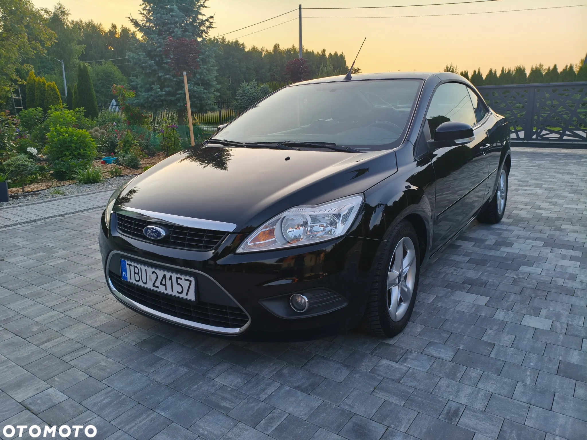 Ford Focus Coupe-Cabriolet 1.6 16V Trend - 8