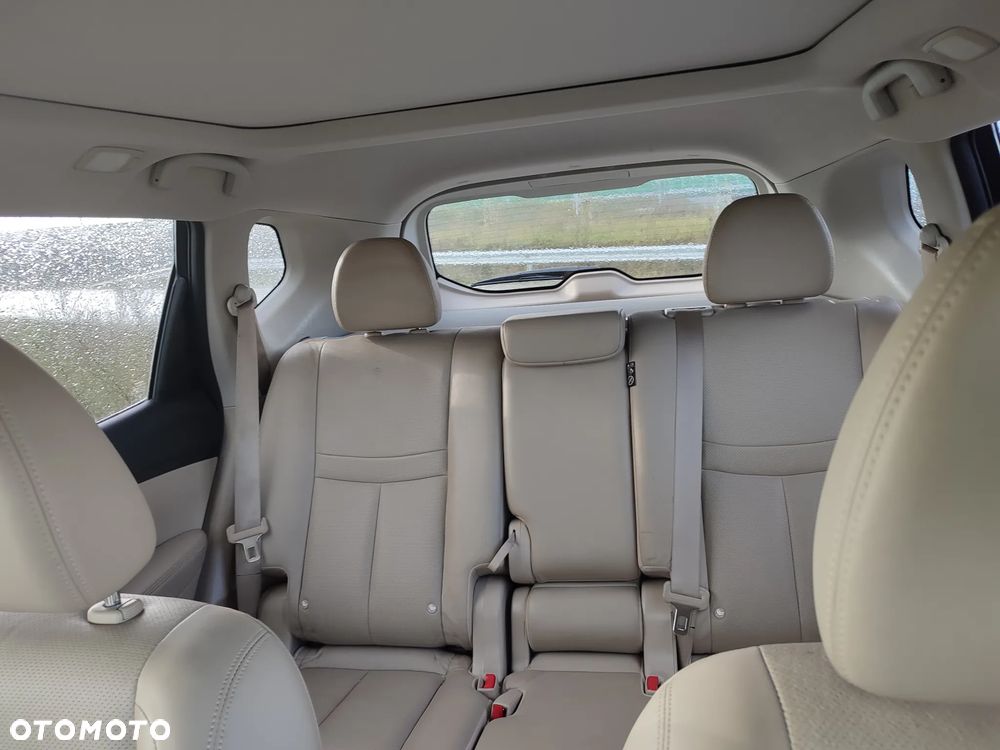 Nissan X-Trail - 12