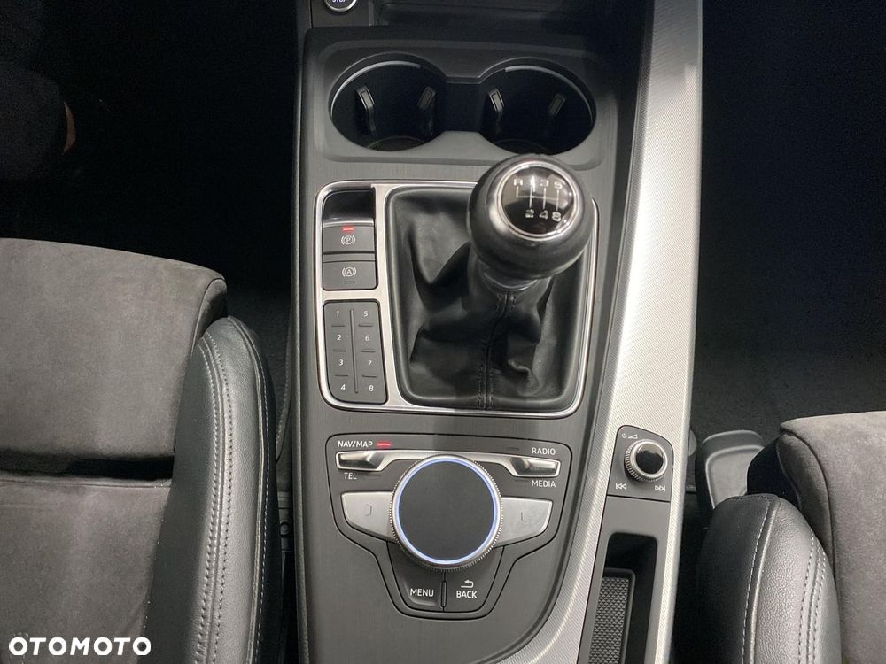 Audi A4 Avant 2.0 TDI - 21