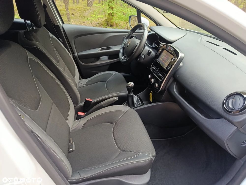 Renault Clio - 16