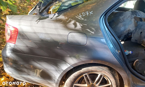 BŁOTNIK TYLNY PRAWY VW JETTA V LD7X