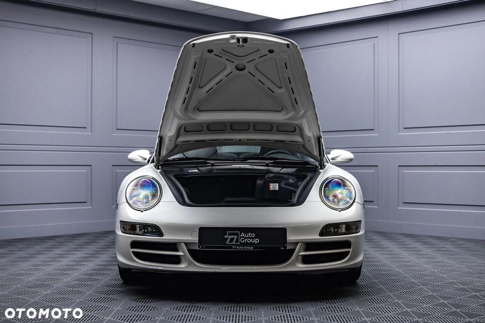 Porsche 911 Carrera Tiptronic S - 34