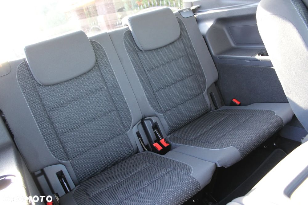 Volkswagen Touran 1.6 TDI DPF Comfortline - 20