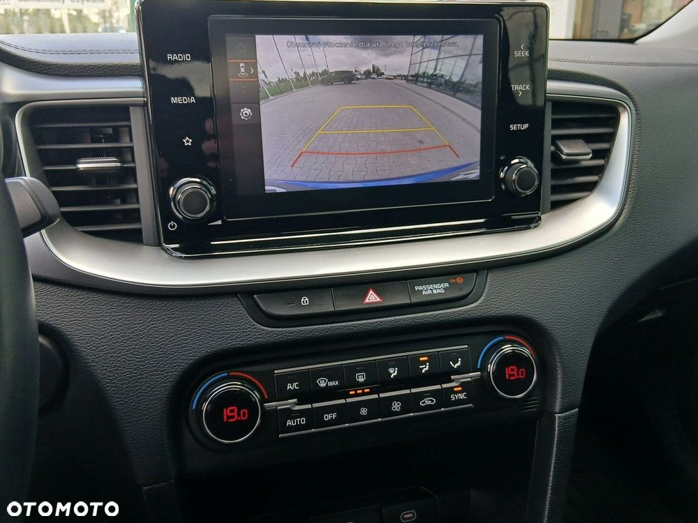 Kia XCeed 1.5 T-GDI M - 26