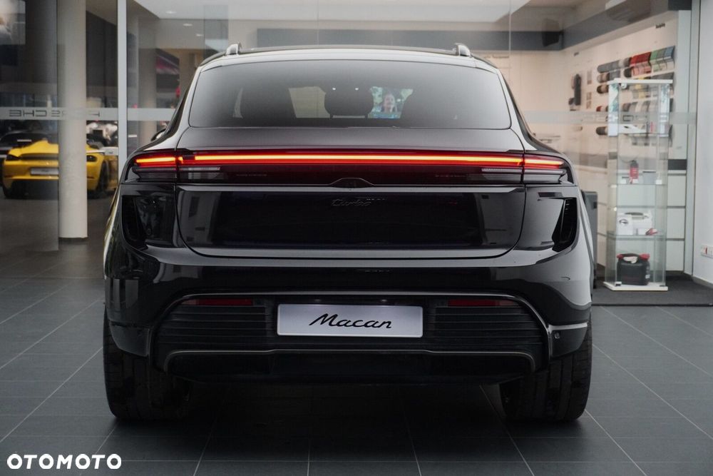Porsche Macan - 8
