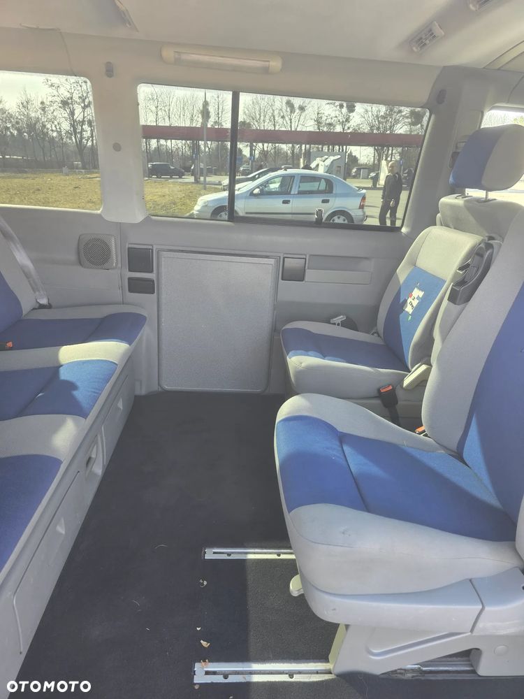 Volkswagen Transporter - 11