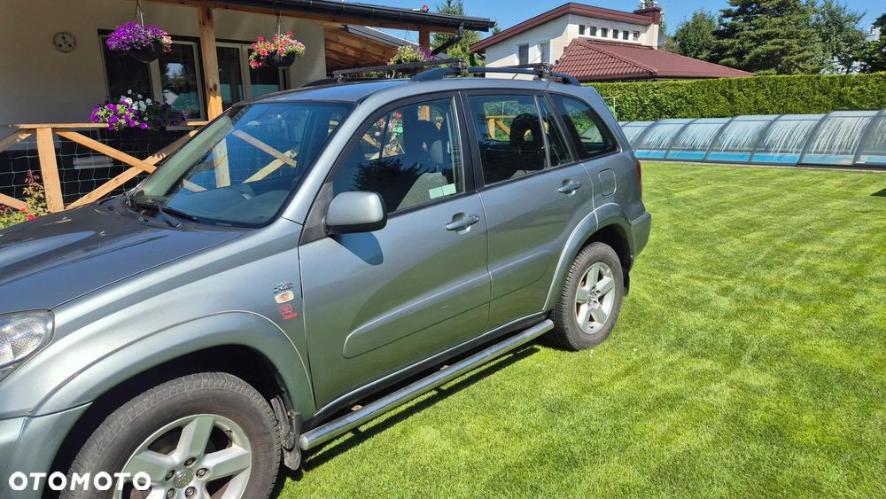 Toyota RAV4 2.0 D-4D Sol - 2