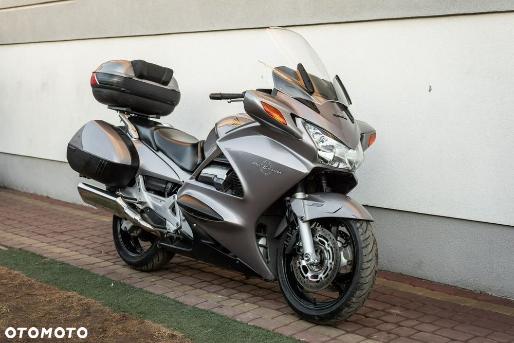 Honda ST - 1