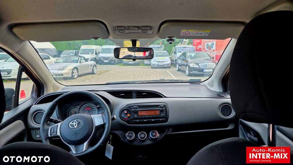 Toyota Yaris - 18