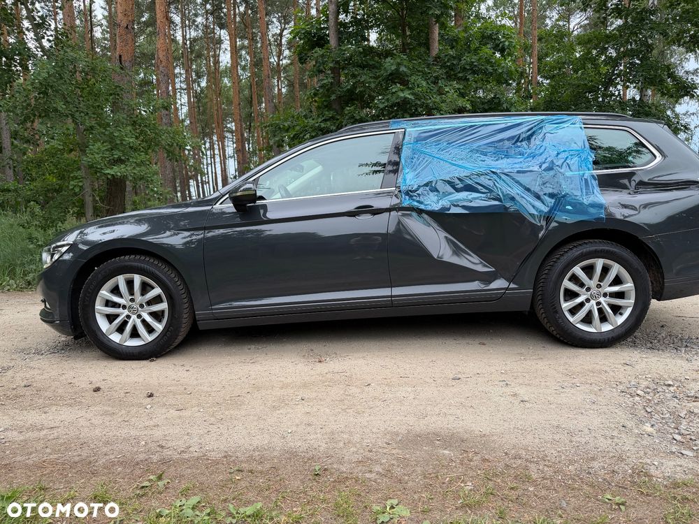 Volkswagen Passat 2.0 TDI SCR DSG - 4
