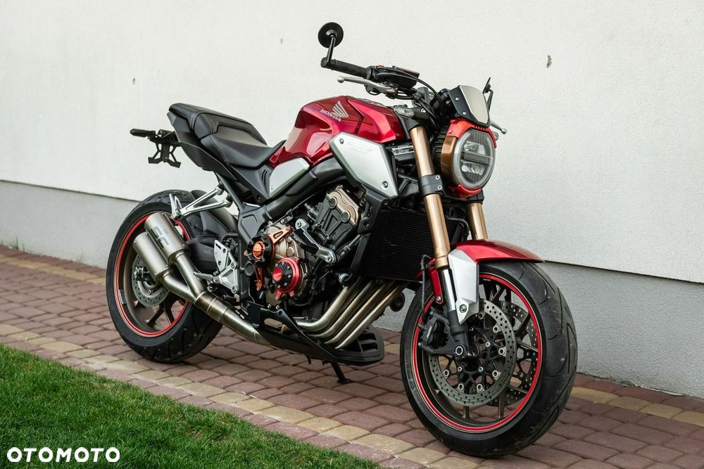 Honda CB - 1