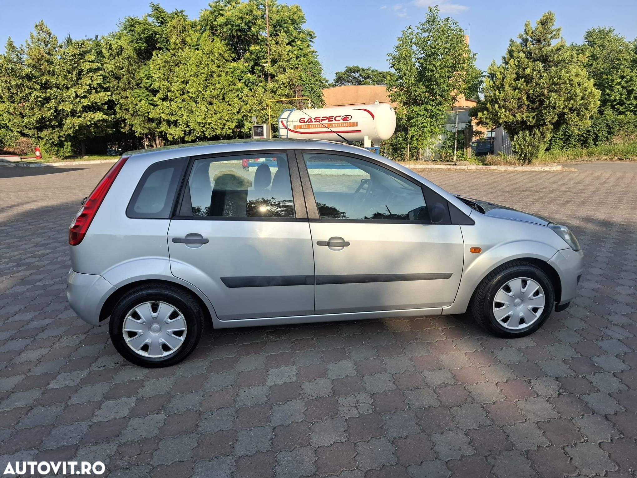 Ford Fiesta 1.4i Trend - 6