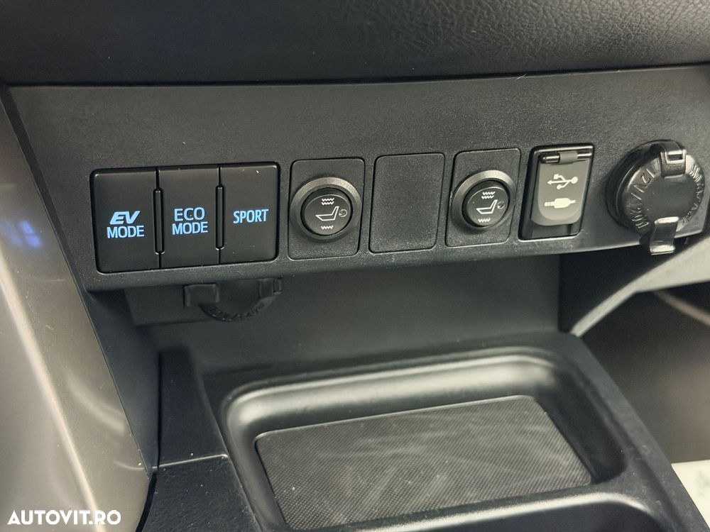 Toyota RAV4 2.5 Hybrid VVT-iE 4x2 Dynamic - 28