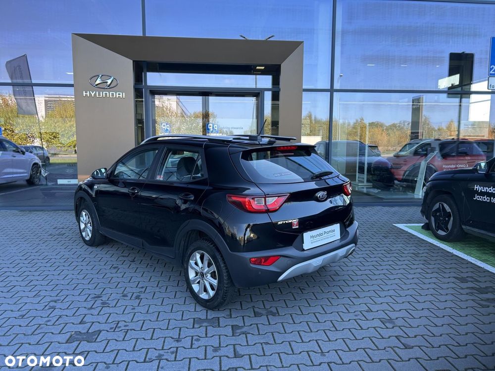 Kia Stonic 1.2 M - 10