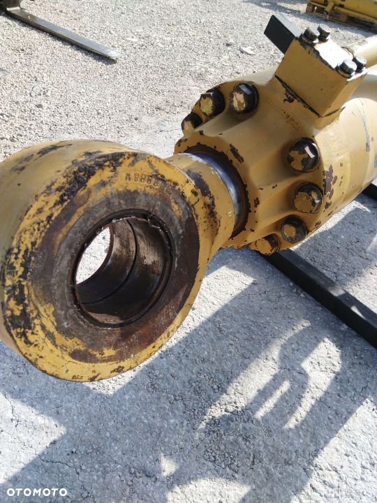 Siłownik Cat Caterpillar 325 365 966 345 320 375 365 966 345 320 [D-284 S-150/130 T-140] - 6
