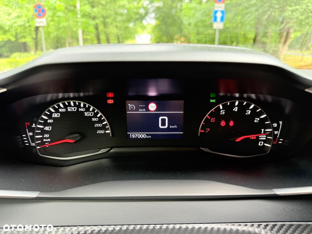 Peugeot 2008 BlueHDi 110 Active - 32