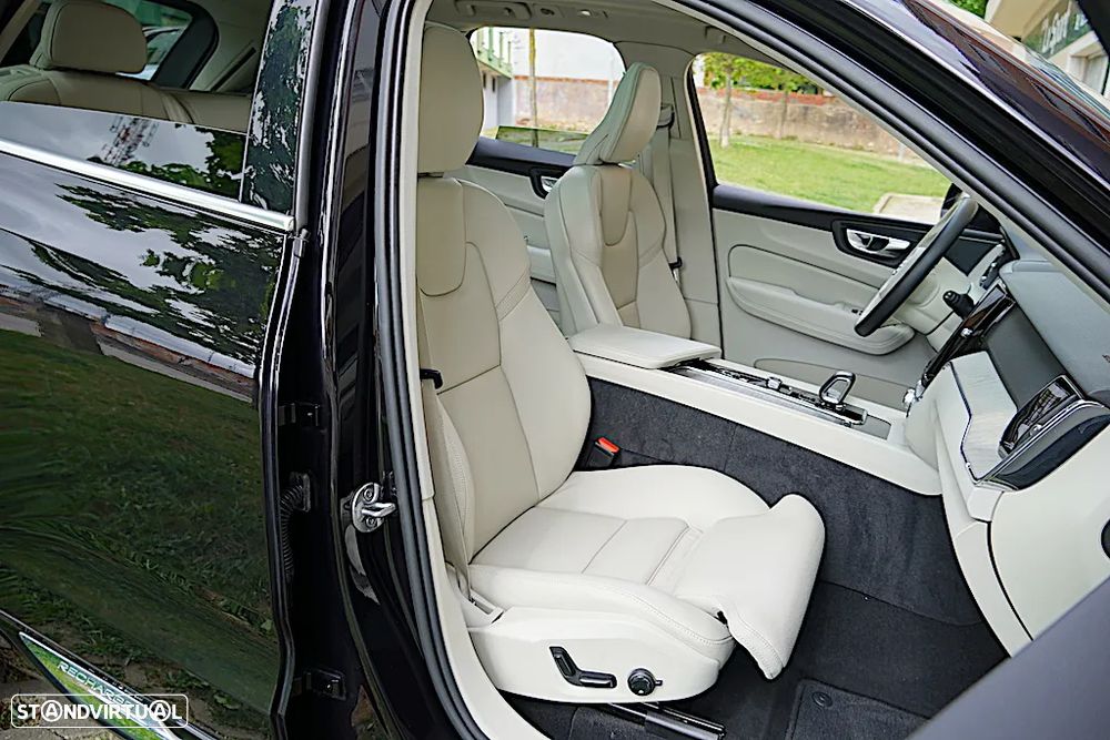 Volvo XC 60 2.0 T6 PHEV Plus Bright AWD - 25