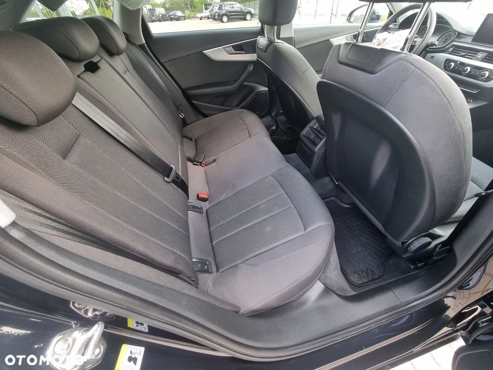 Audi A4 - 9